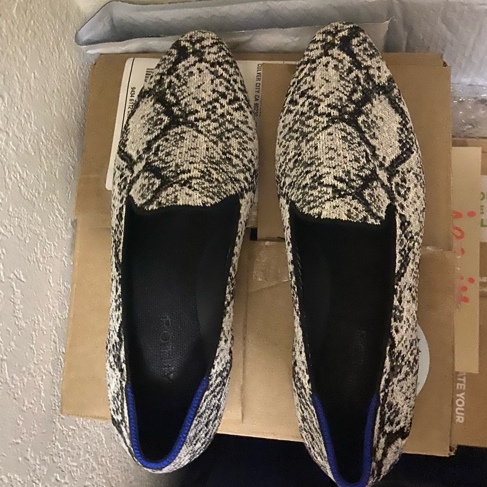 Rothy’s Almond Toe Loafer Python Black White Grey size 8.5 - Picture 3 of 6